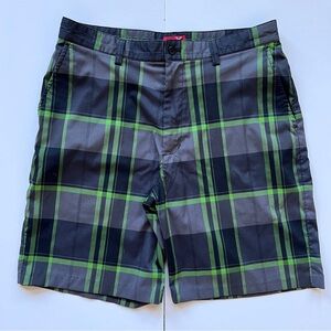 IZOD PFX Plaid Shorts